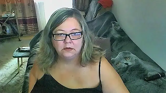 Snapshot of sex2 chatting on September 29, 1:55 am sex2 online show from September 29, 1:55 am