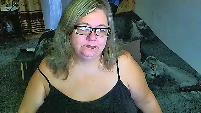 Snapshot of sex2 chatting on October 2, 12:17 am sex2 online show from October 2, 12:17 am