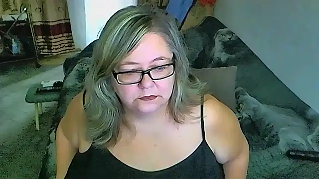 Snapshot of sex2 chatting on October 7, 12:52 am sex2 online show from October 7, 12:52 am