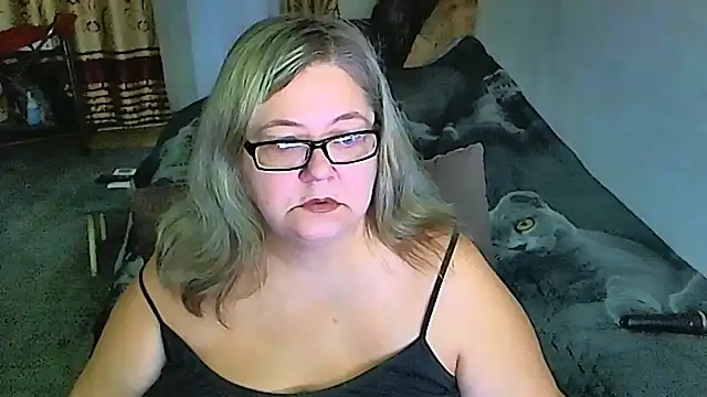 Snapshot of sex2 chatting on October 14, 12:22 am sex2 online show from October 14, 12:22 am