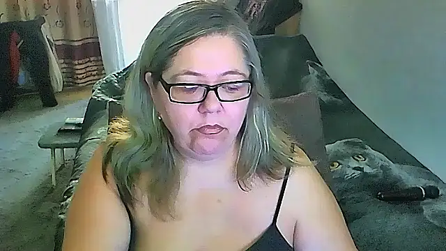 Snapshot of sex2 chatting on November 12, 2:12 am sex2 online show from November 12, 2:12 am