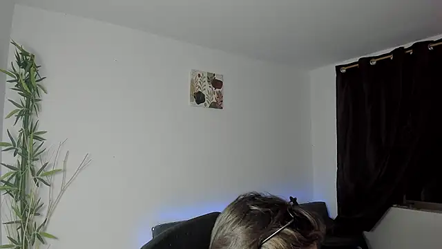 Snapshot of Giordano_Russo chatting on December 26, 10:52 pm Giordano Russo online show from December 26, 10:52 pm