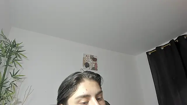 Snapshot of Giordano_Russo chatting on January 4, 2:35 am Giordano Russo online show from January 4, 2:35 am