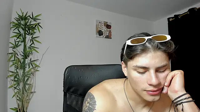 Snapshot of Giordano_Russo chatting on March 5, 5:50 am Giordano Russo online show from March 5, 5:50 am