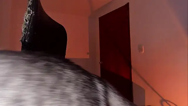 Snapshot of Giordano_Russo chatting on November 25, 10:43 pm Giordano Russo online show from November 25, 10:43 pm