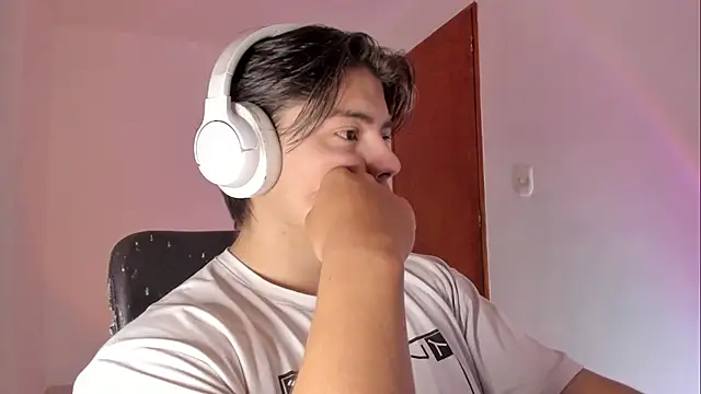 Giordano Russo online show from April 11, 2:43 pm