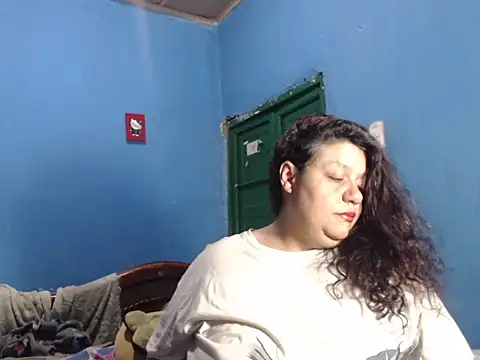 Snapshot of Lauren_baby chatting on April 28, 10:15 pm Lauren baby online show from April 28, 10:15 pm