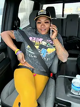 Snapshot of HaloRodeoLover2 chatting on March 12, 5:30 pm HaloRodeoLover2 online show from March 12, 5:30 pm