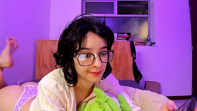  Lunnaa  online show from January 1, 3:02 am