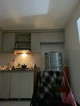  Lunnaa  online show from April 18, 2:48 am