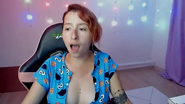 Ginger Sweetty online show from January 12, 1:32 am