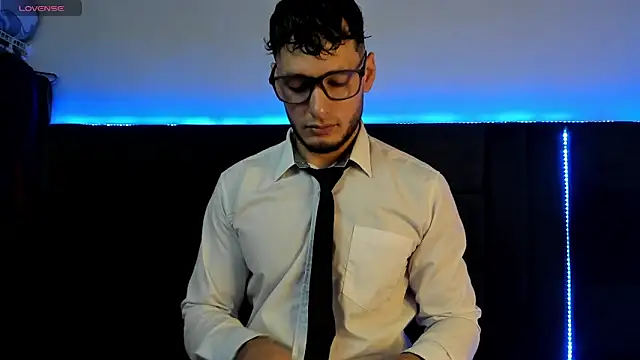 alejandro  2 online show from April 11, 4:55 pm