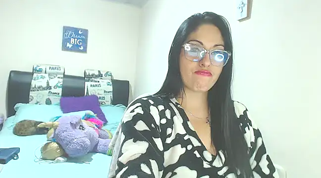 sahtlove1 online show from December 3, 3:41 am