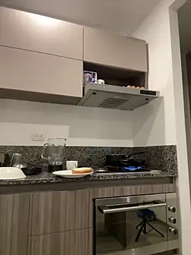 oriana zoeee online show from January 9, 4:08 am