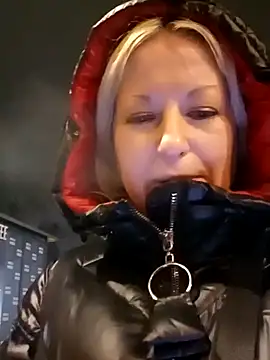 Snapshot of Arina_smiles chatting on January 31, 7:18 pm Arina smiles online show from January 31, 7:18 pm
