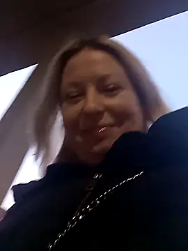 Snapshot of Arina_smiles chatting on March 9, 4:00 pm Arina smiles online show from March 9, 4:00 pm
