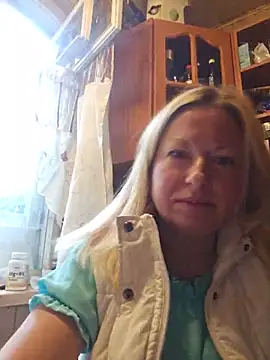 Snapshot of Arina_smiles chatting on June 11, 2:04 pm Arina smiles online show from June 11, 2:04 pm