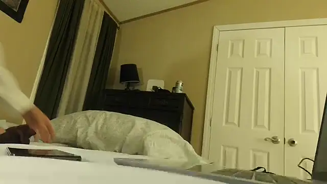 Snapshot of KatieDomme chatting on January 26, 1:31 am KatieDomme online show from January 26, 1:31 am