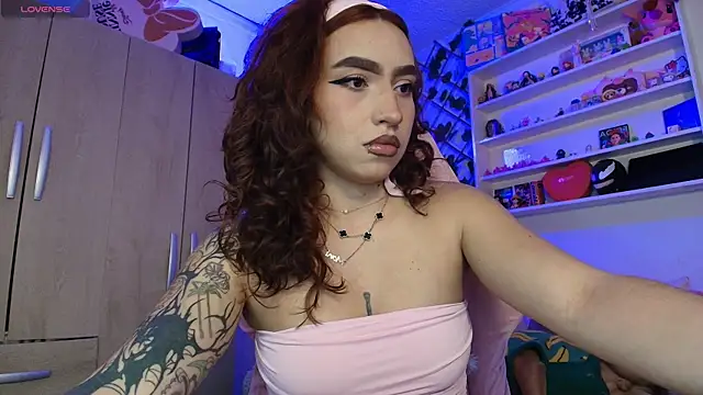 valenor  online show from April 22, 3:20 am