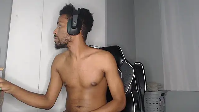 Snapshot of ChrisVacher chatting on December 11, 7:57 pm ChrisVacher online show from December 11, 7:57 pm