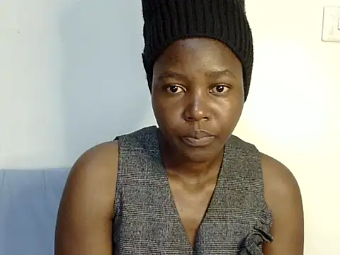 Snapshot of Sweet_ebony20 chatting on October 29, 7:10 am Sweet ebony20 online show from October 29, 7:10 am