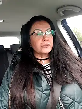 x  KHALEESI  x online show from October 3, 7:49 am