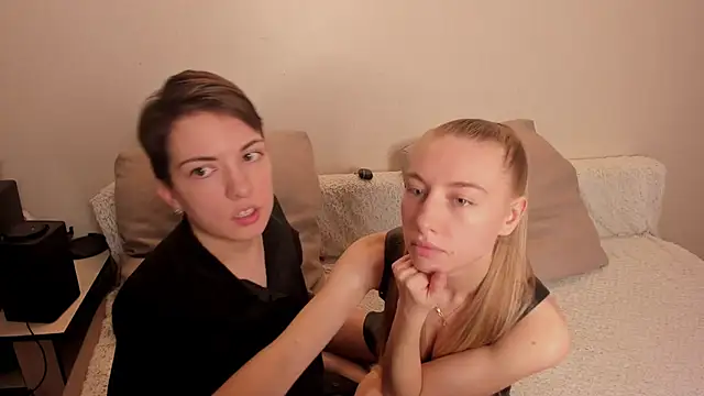 secret dreams   online show from December 10, 7:22 pm