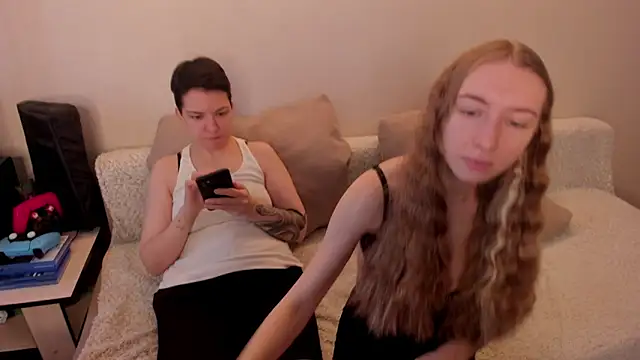 secret dreams   online show from February 13, 8:48 am