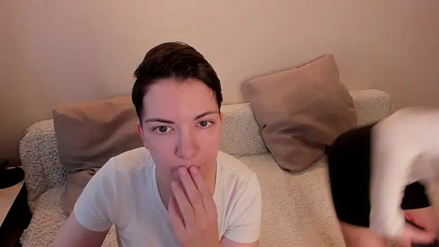 secret dreams   online show from February 23, 8:06 am