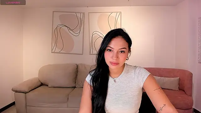 Snapshot of MollyJones_ chatting on May 22, 6:57 pm MollyJones online show from May 22, 6:57 pm