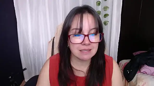 Snapshot of Sonialorens_ chatting on January 8, 4:54 pm Sonialorens  online show from January 8, 4:54 pm