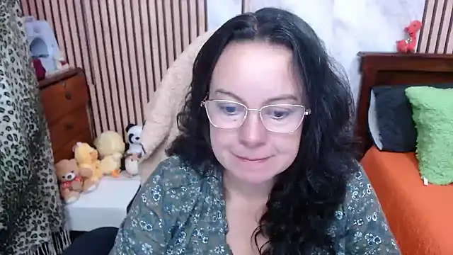 Snapshot of Sonialorens_ chatting on October 9, 3:21 pm Sonialorens  online show from October 9, 3:21 pm