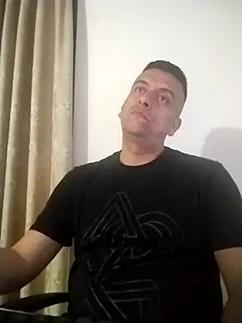 Snapshot of starplss chatting on November 20, 2:23 am starplss online show from November 20, 2:23 am