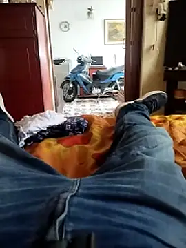 Snapshot of starplss chatting on December 13, 9:09 pm starplss online show from December 13, 9:09 pm