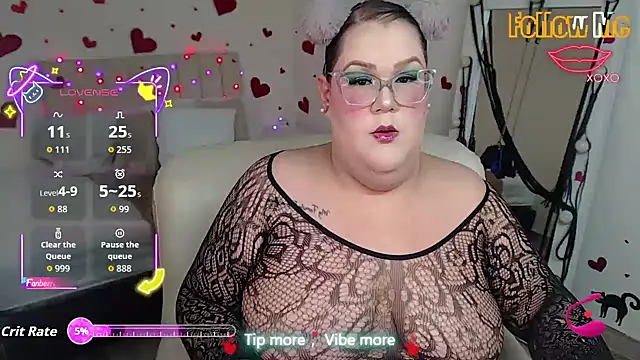 GiannaMorrys online show from November 15, 8:38 pm