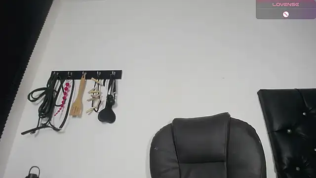 alejandraluxt online show from December 29, 5:33 pm