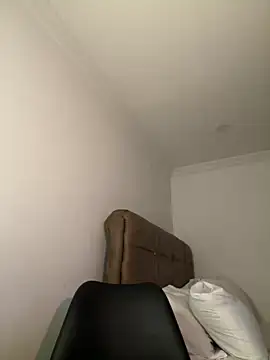 IamSashaLuv online show from December 15, 5:45 am