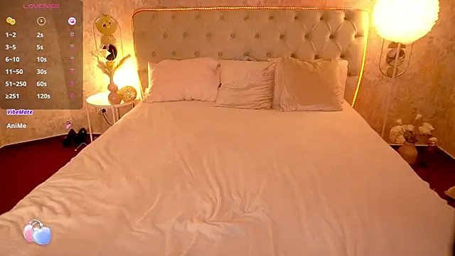 MirandaHobbs online show from March 6, 6:48 pm