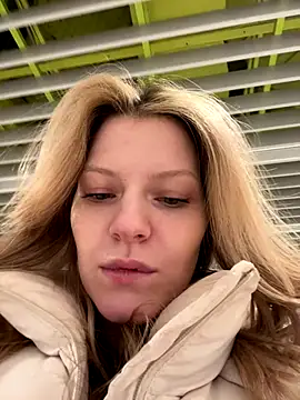 MaryHiggins online show from January 8, 2:19 pm