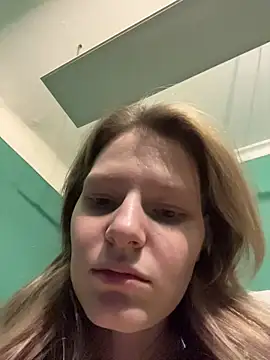 MaryHiggins online show from March 26, 11:05 am