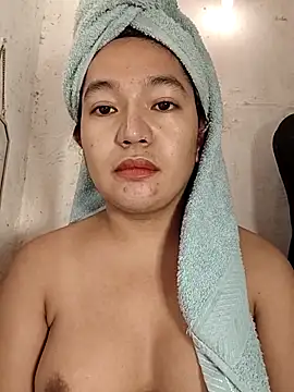 Snapshot of trans4cock12345 chatting on November 9, 3:32 pm trans4cock12345 online show from November 9, 3:32 pm