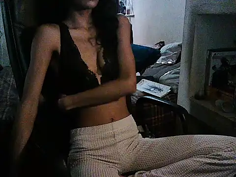 Snapshot of exude_diya chatting on July 25, 3:04 am exude diya online show from July 25, 3:04 am