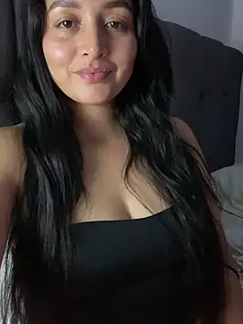 Snapshot of vellaAngel chatting on December 15, 3:45 am vellaAngel online show from December 15, 3:45 am