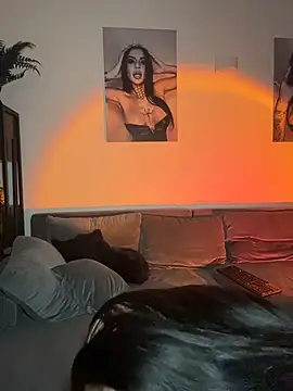 LexiCoco online show from November 6, 4:08 pm