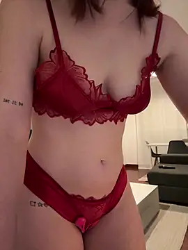 redheaddoll22 online show from January 14, 8:31 am