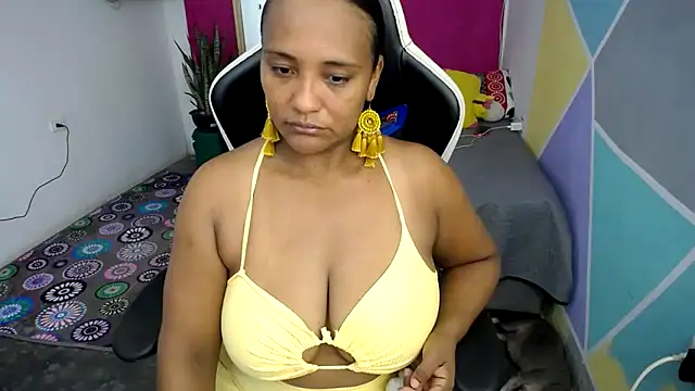 marysol83 online show from February 9, 1:22 am