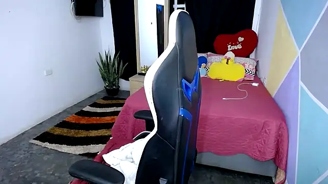 marysol83 online show from March 1, 11:37 pm