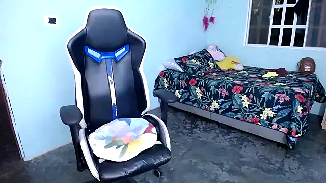 marysol83 online show from December 3, 12:29 am