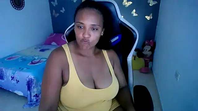 marysol83 online show from May 24, 8:03 pm
