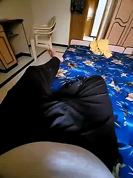 vansh1802 online show from February 25, 7:42 am